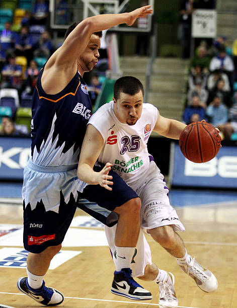 使得比赛出 使得比赛出